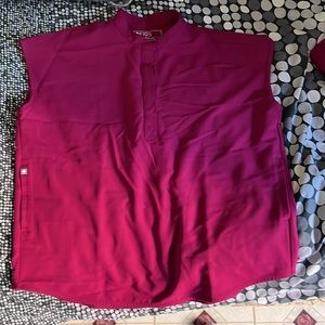 FIGS DARK MAGENTA SCRUB TOP